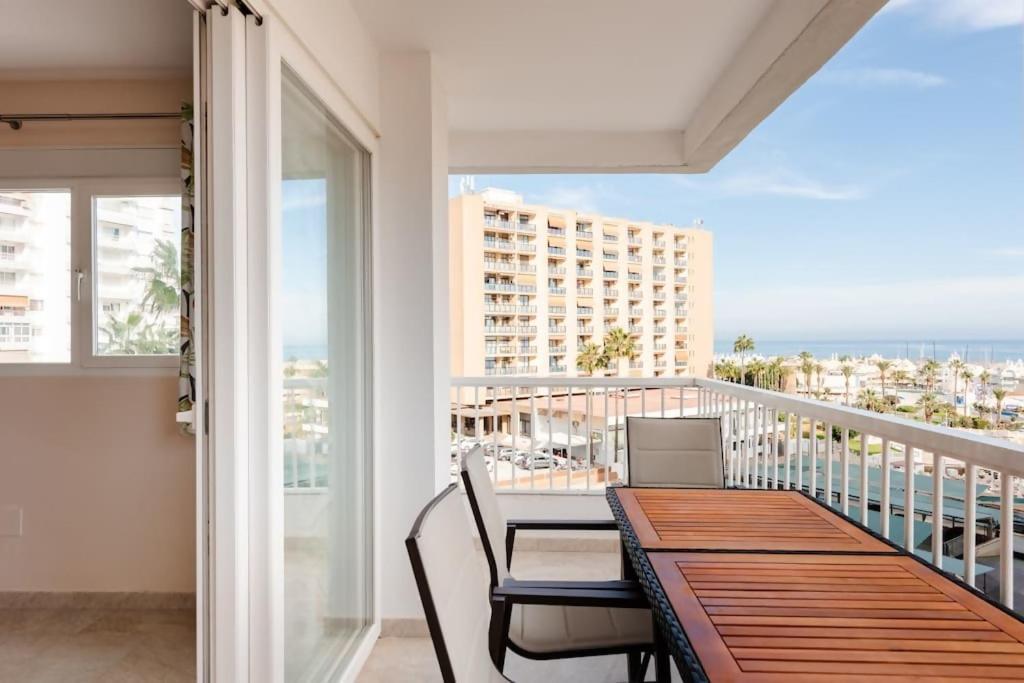 Amplio Con Vistas Al Mar Y Piscina En Benalmadena Apartment Екстериор снимка