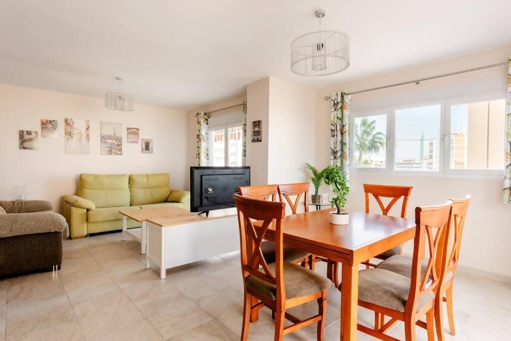 Amplio Con Vistas Al Mar Y Piscina En Benalmadena Apartment Екстериор снимка