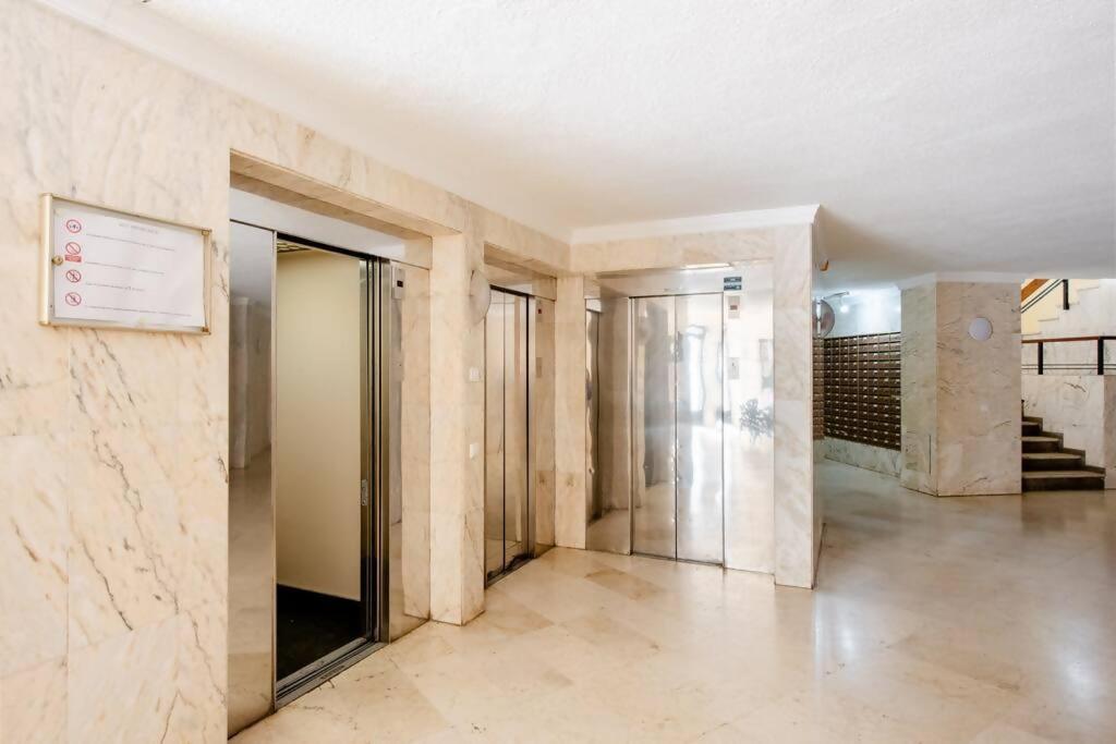 Amplio Con Vistas Al Mar Y Piscina En Benalmadena Apartment Екстериор снимка